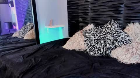 _lustyles_ online show from November 4, 3:19 am