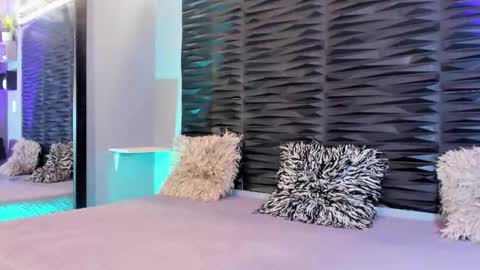 _lustyles_ online show from November 7, 7:22 am