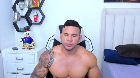 _matthew_santos_ online show from January 30, 2:27 am