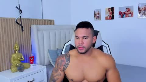 _matthew_santos_ online show from April 21, 3:02 am