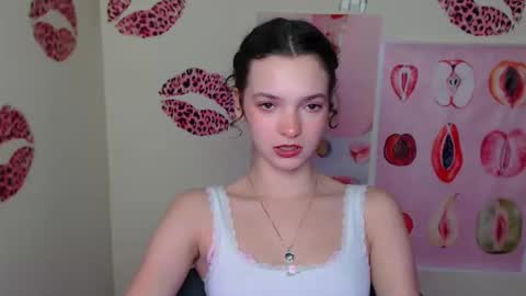 Susie online show from December 16, 1:28 pm