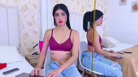 Mia Monroe online show from November 4, 7:37 pm