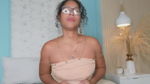  mlavega  online show from April 9, 6:19 am