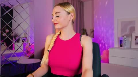 Mila online show from May 30, 9:24 pm