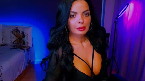 Milani online show from November 18, 8:12 pm