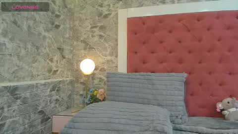 Call me Miley  online show from November 20, 8:06 pm