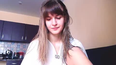 Boo online show from December 3, 9:06 am