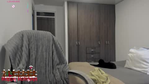 _miss_coco_ online show from December 17, 11:17 am