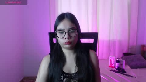 _moon_rosee online show from March 4, 12:57 pm