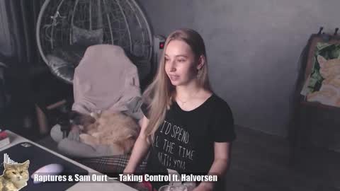 Debby  online show from October 1, 7:13 pm