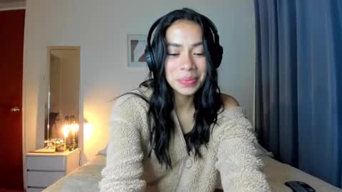 independent model natha online show from February 20, 7:23 am