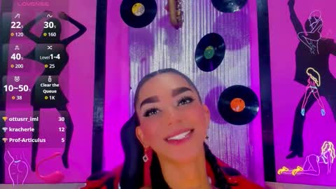 Nicky  Please help me with your thumbs up its importan online show from October 22, 8:10 pm