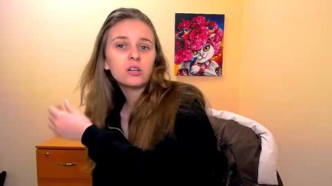 Snapshot of _nicole_new chatting on March 6, 1:24 pm Nica online show from March 6, 1:24 pm