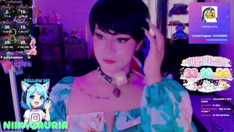 niiky online show from April 15, 3:48 pm