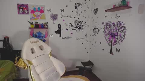 Snapshot of _ninahot chatting on September 12, 9:00 am Nina  online show from September 12, 9:00 am