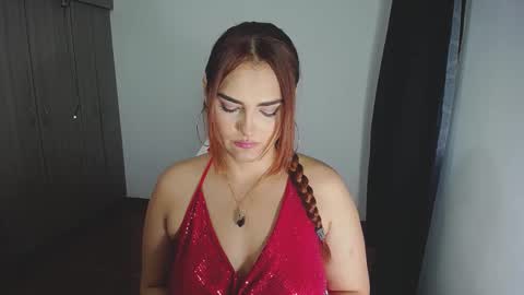 Snapshot of _ninahot chatting on February 13, 8:13 pm Nina  online show from February 13, 8:13 pm