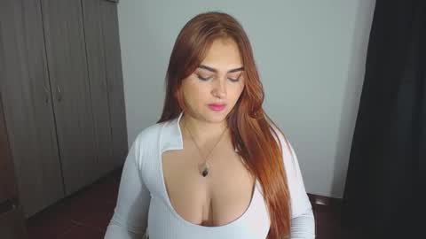 Snapshot of _ninahot chatting on January 2, 7:29 pm Nina  online show from January 2, 7:29 pm