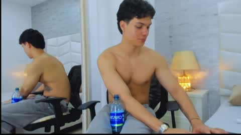 Noah Heyden online show from January 29, 8:25 pm