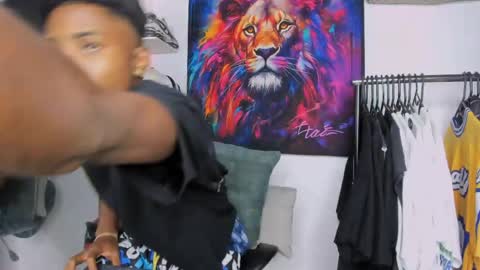 Kevin  online show from April 19, 11:18 pm