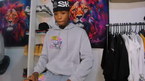 Kevin  online show from April 18, 3:52 am