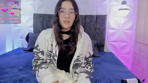 Pau online show from January 7, 12:43 pm