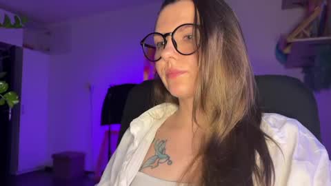  HADLY today day-off see u online 0112  online show from February 13, 6:26 pm