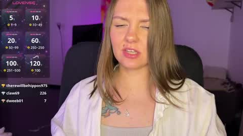  HADLY today day-off see u online 0112  online show from March 11, 5:13 pm