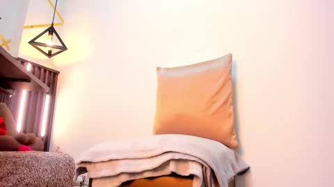 rebecca online show from October 18, 5:06 pm