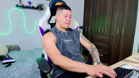 Roberto online show from January 25, 2:25 pm