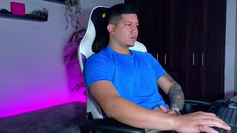 Roberto online show from October 2, 9:30 am