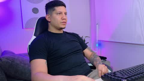 Roberto online show from April 4, 12:56 pm