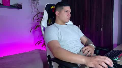 Roberto online show from October 16, 12:38 pm