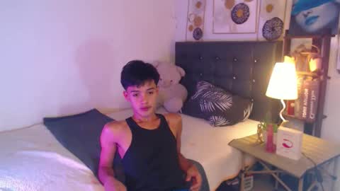 _robinmartinxx online show from March 12, 12:57 pm