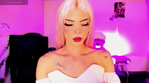 Rose De Witt online show from April 18, 9:26 pm