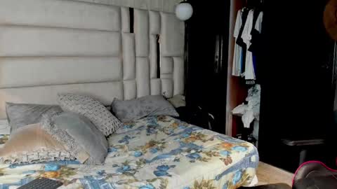 _sammy_ice online show from February 11, 11:20 am