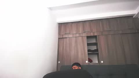 Juan Pablo-independent model online show from February 14, 8:06 am