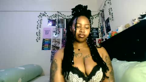 Abbie online show from August 8, 7:13 pm