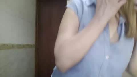  SexyXSveta  online show from February 19, 2:54 am