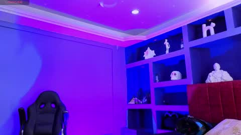 _sharlotte777 online show from April 23, 3:02 pm