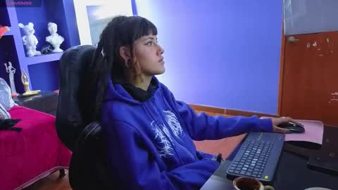 _sharlotte777 online show from November 5, 2:30 pm