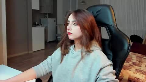 _silverdream online show from February 12, 11:51 pm