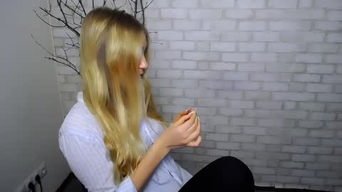 Rachel online show from January 4, 9:21 am