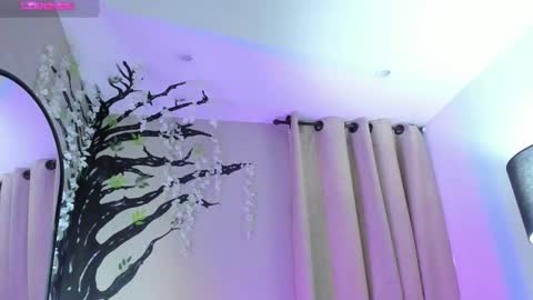    640  200   online show from November 18, 8:12 pm