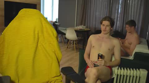 OLIVERpvt is open online show from September 16, 3:30 am