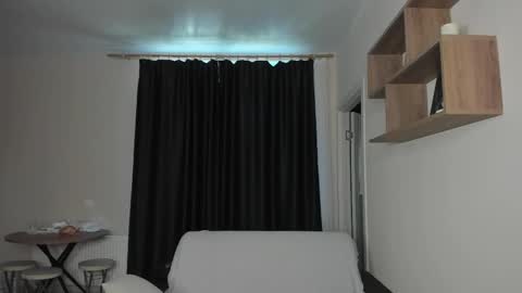 Snapshot of _stager_ chatting on September 13, 1:02 pm MARKPVT IS OPEN online show from September 13, 1:02 pm