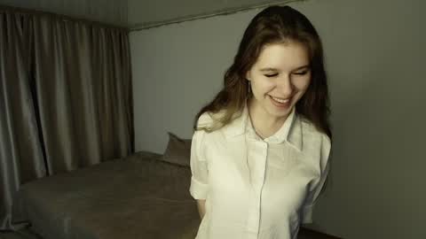 Stella Grace online show from April 2, 8:32 am