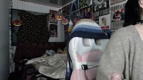 Succubowie  online show from October 10, 11:09 pm