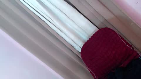 Eilachloe online show from February 26, 1:25 pm