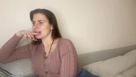 You can call me Lora  online show from November 24, 9:24 pm