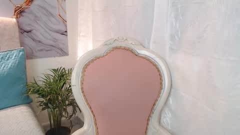 _tiffany1 online show from October 31, 6:52 pm